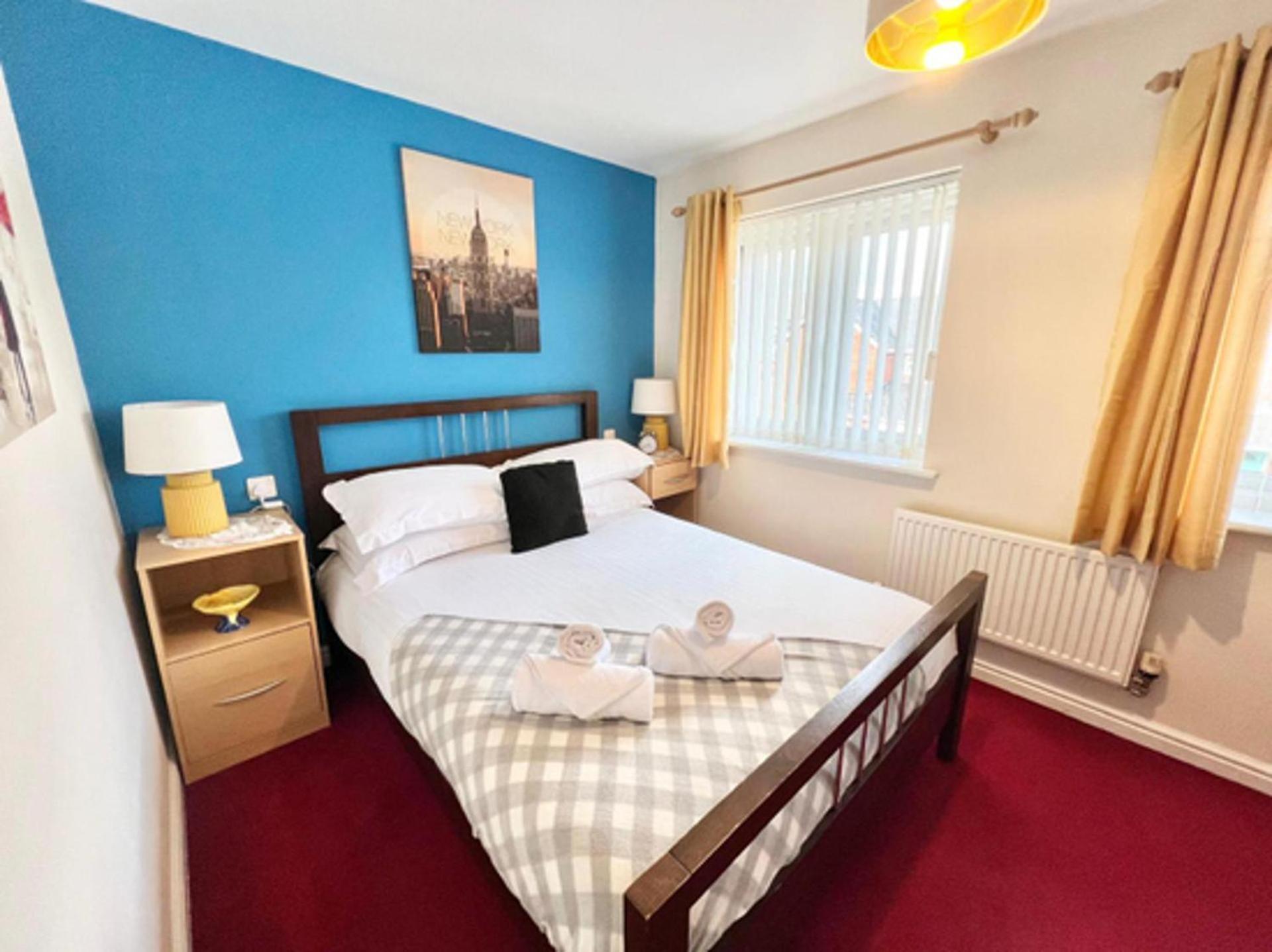 Holiday home Quiet 2bedroom Home-garden-parking-family Friendly *