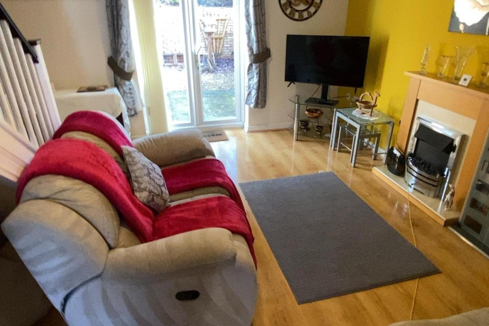 Holiday home Quiet 2bedroom Home-garden-parking-family Friendly Swansea