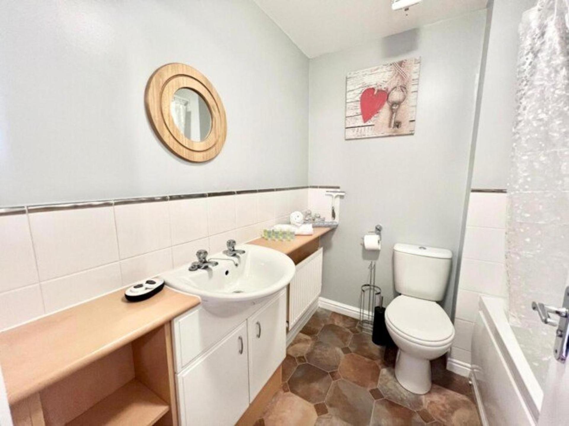 Holiday home Quiet 2bedroom Home-garden-parking-family Friendly Swansea