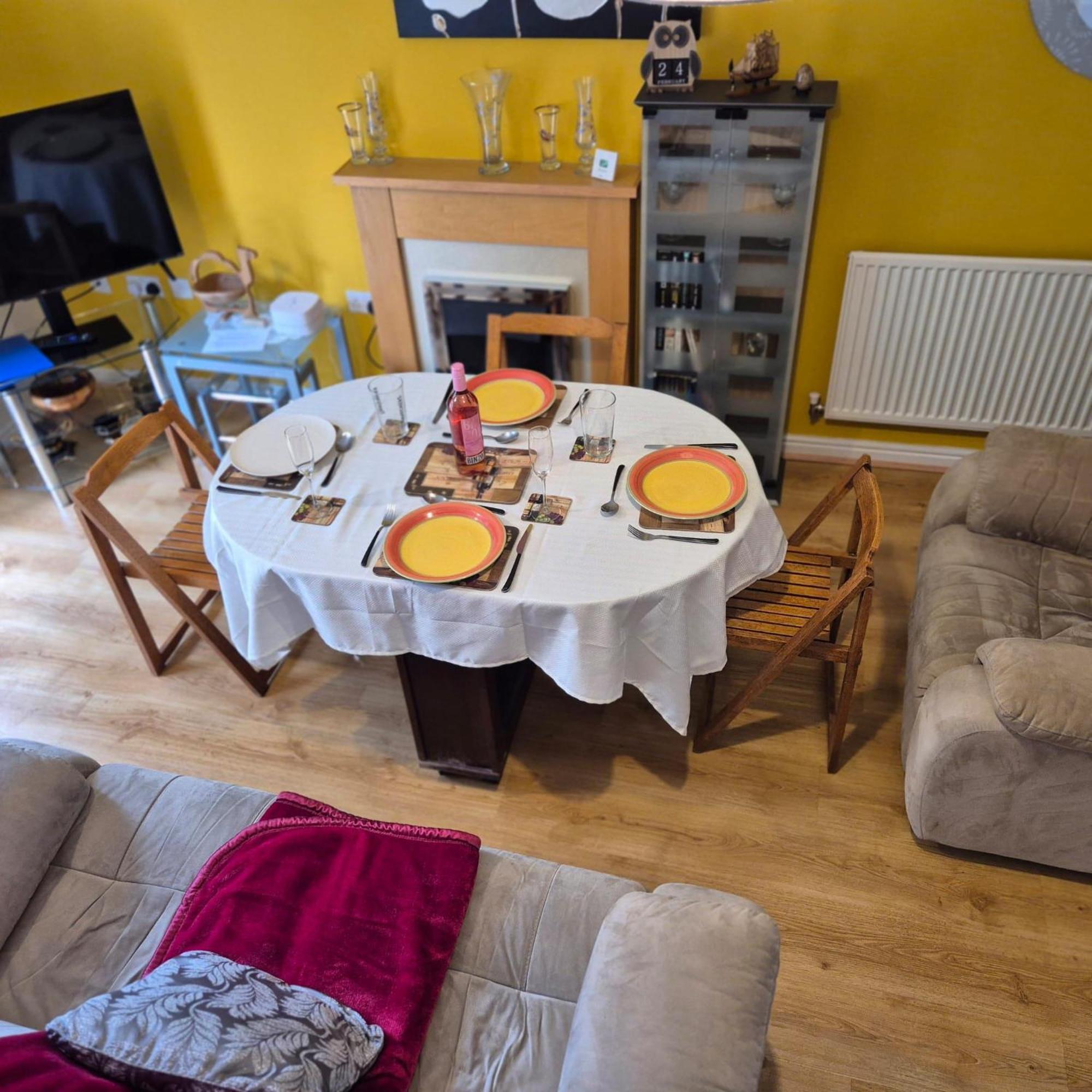 Quiet 2bedroom Home-garden-parking-family Friendly Holiday home Swansea